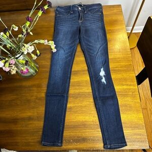 Hollister Low Rise Jean Legging Distressed Size 1